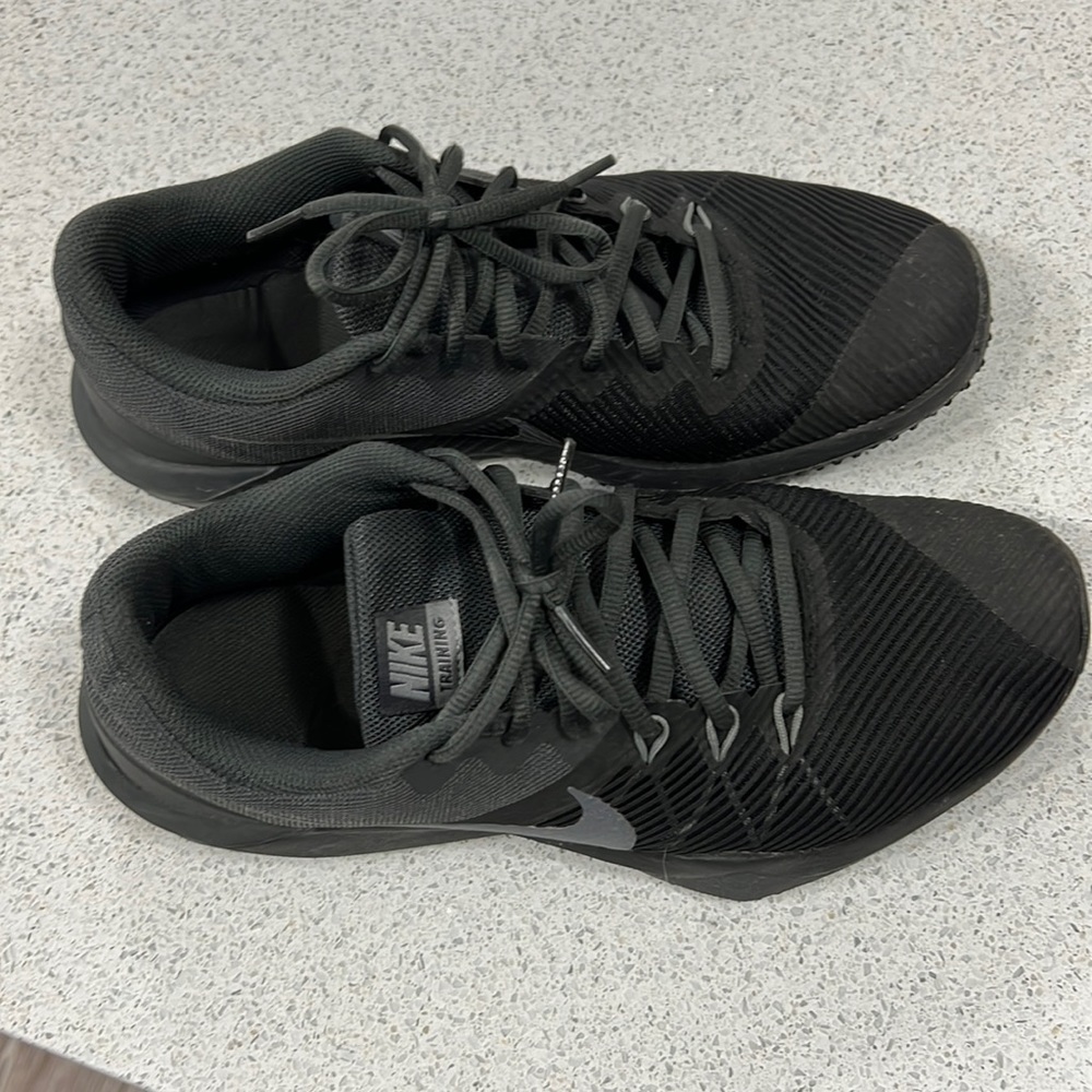 Shorts shoes nike